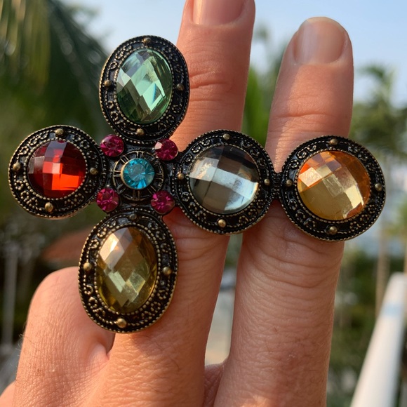 Colorful statement ring - Picture 2 of 8